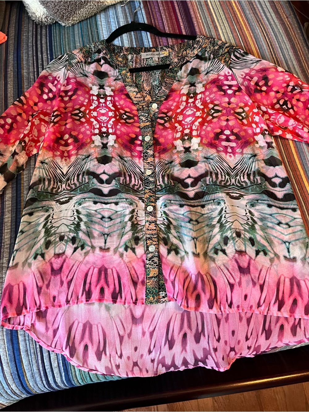 Colorful Pink & Multicolor Printed Button-Front sheer Tunic